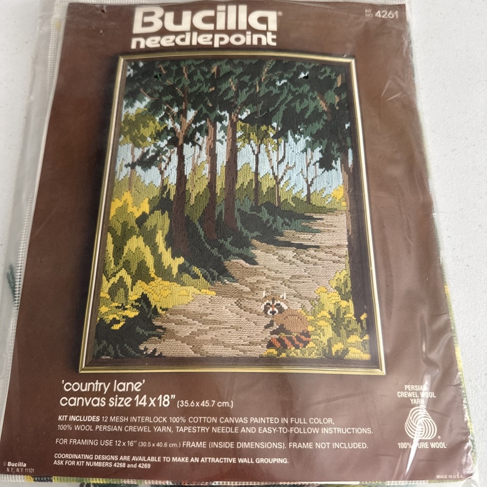 VTG Bucilla Needlepoint Kit Country Lane Raccoon 14x18  Wool Yarn 4261 New